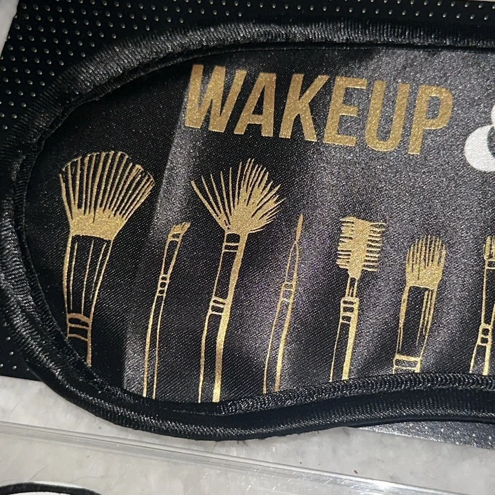 Sleep Mask Makeup & Wakeup NWT NEW